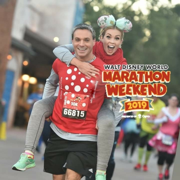 Meet your Posher, Jessica - Picture 2 of 5